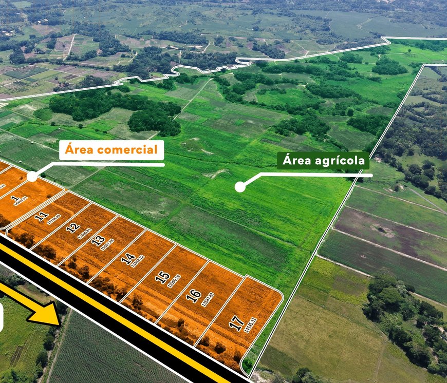 Macrolotes comerciales de La Prosperidad 2 sobre la carretera de Río Bravo hacia Tiquisate
